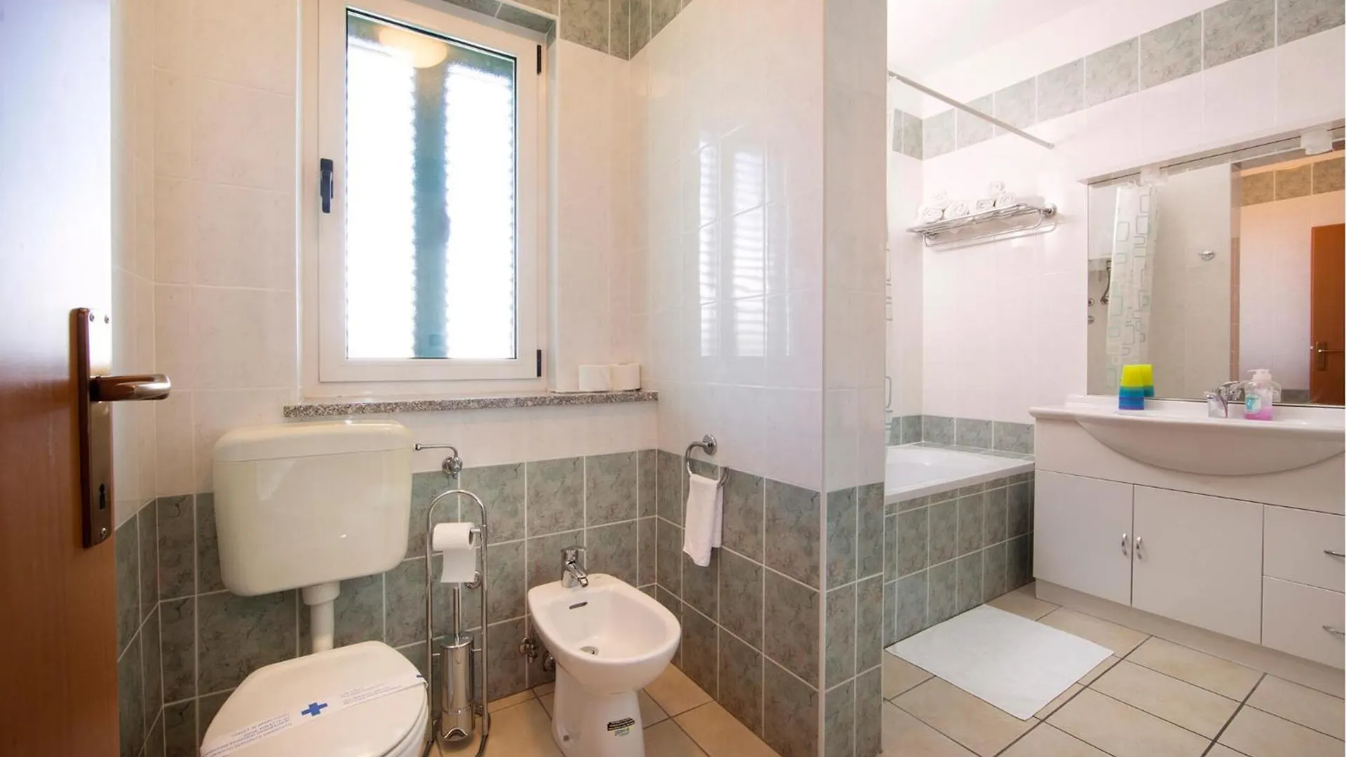 Beautiful Apartment In Novi Vinodolski With Wifi
