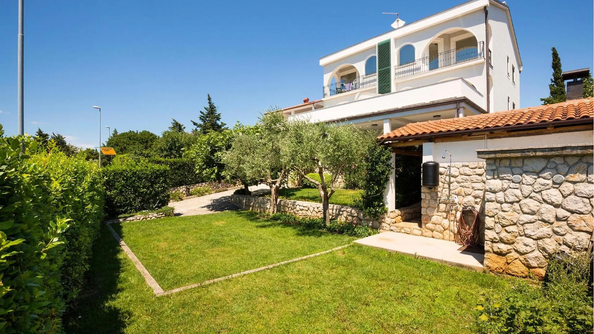 Beautiful Apartment In Novi Vinodolski With Wifi